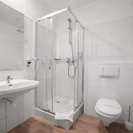 Astor 3*