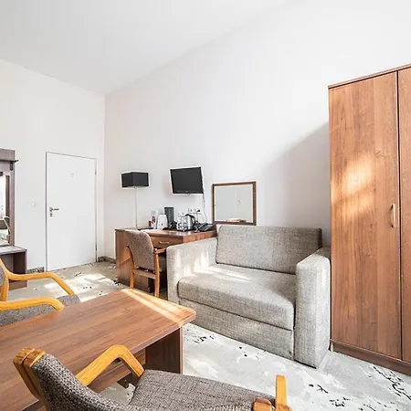 Astor Hotel 3*