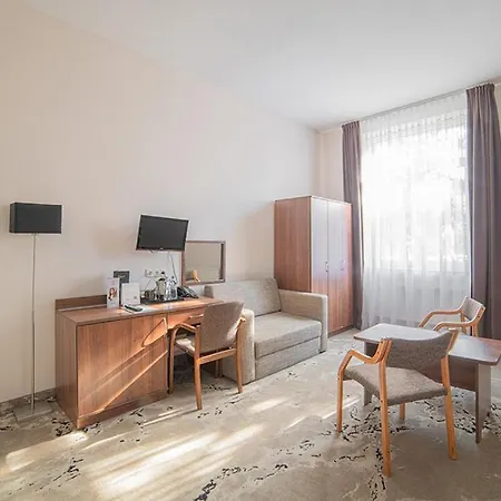 Astor Hotel