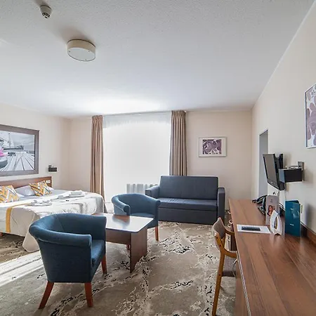 Astor 3*
