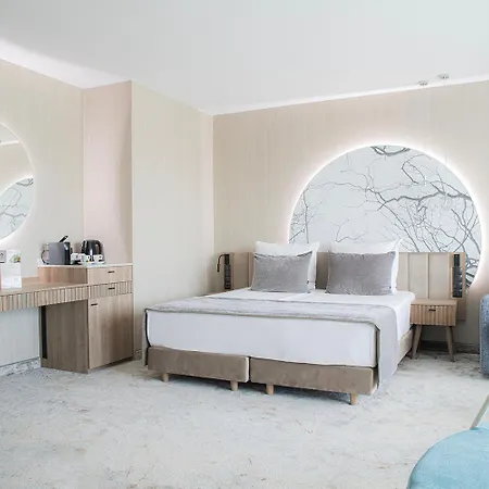 Astor 3*